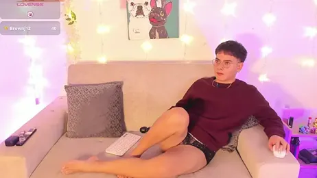 Young_Ben — Stripchat recorded stream screenshot (24 Jan 2026)