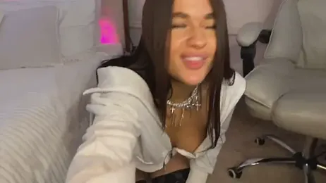 UrLillShy — Stripchat recorded stream image, 03.03.2025 05:50