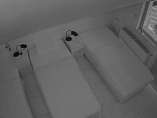 voyeurcam-julmodels-bed-7 — Camsoda recorded stream image, 14.01.2026 15:30