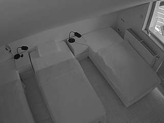voyeurcam-julmodels-bed-7 — Camsoda recorded stream image, 14.01.2026 15:30