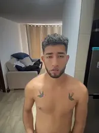 liam_bronw — Stripchat recorded stream image, 24.01.2026 19:20