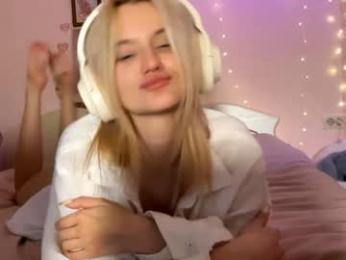 bebravee — Chaturbate recorded stream screenshot (25 Jan 2026)