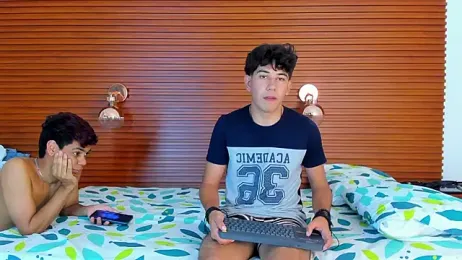 PeakkTwiins — Stripchat recorded stream screenshot (26 Jan 2026)