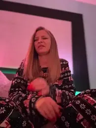 AnastasiaAniess — Stripchat recorded stream screenshot (26 Jan 2026)