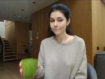 milla_bella — Chaturbate recorded stream image, 27.01.2026 22:10
