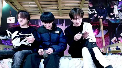 xiaohuangren01 — Stripchat recorded stream screenshot (28 Jan 2026)