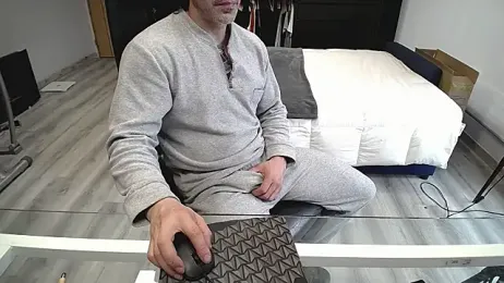 latinoo23bom — Stripchat recorded stream image, 28.01.2026 12:40