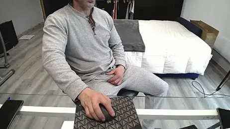latinoo23bom — Stripchat recorded stream image, 28.01.2026 12:40