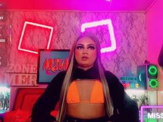 mayka-brunette01 — Camsoda recorded stream screenshot (28 Jan 2026)