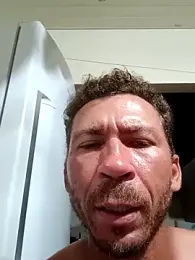 RobertoLuiz84 — Stripchat recorded stream image, 29.01.2026 23:10