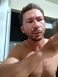 RobertoLuiz84 — Stripchat recorded stream image, 29.01.2026 23:10