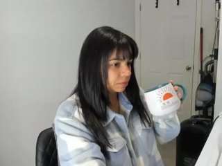 victoria-chicas — Camsoda recorded stream screenshot (01 Feb 2026)