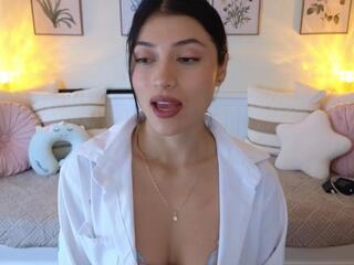 Alejandhra — Flirt4free recorded stream screenshot (02 Feb 2026)