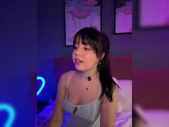 Businka13 — Bongacams recorded stream image, 02.02.2026 17:50