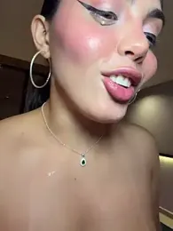 zui_lu — Stripchat recorded stream screenshot (04 Feb 2026)