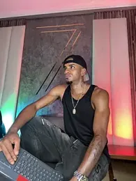 AaronCruz_ — Stripchat recorded stream screenshot (04 Feb 2026)