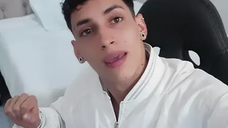 JhoanLeandro — Stripchat recorded stream screenshot (04 Feb 2026)