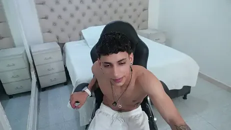 JhoanLeandro — Stripchat recorded stream screenshot (04 Feb 2026)