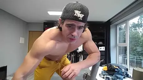 latinoo23bom — Stripchat recorded stream image, 04.02.2026 10:10