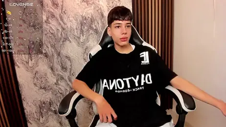 oblivion_deku — Stripchat recorded stream screenshot (04 Feb 2026)