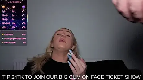 Strongqueen — Stripchat recorded stream screenshot (04 Feb 2026)