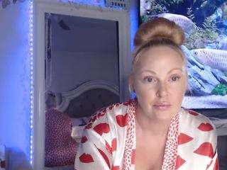 mshunnybunnyy — Camsoda recorded stream screenshot (05 Feb 2026)