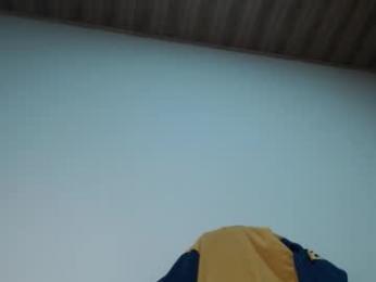 therazhanen — Chaturbate recorded stream screenshot (05 Feb 2026)