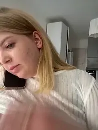 OdriOlsens — Stripchat recorded stream screenshot (04 Mar 2025)