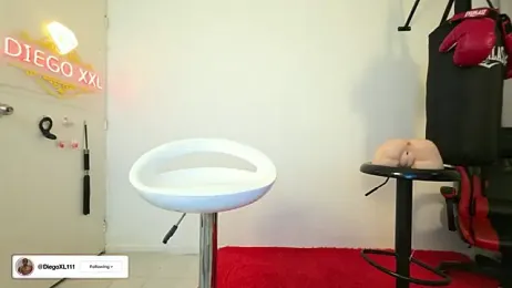 DiegoXXL111 — Stripchat recorded stream image, 05.02.2026 06:20