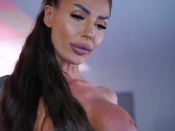 RaquelleVon — Bongacams recorded stream screenshot (05 Feb 2026)