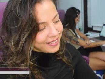 alondra_on_fire — Chaturbate recorded stream screenshot (05 Feb 2026)