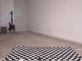 petitebrat — Chaturbate recorded stream screenshot (05 Feb 2026)