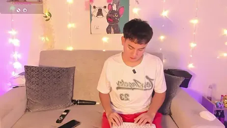 Young_Ben — Stripchat recorded stream screenshot (08 Feb 2026)