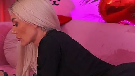 fallingangel — Stripchat recorded stream screenshot (09 Feb 2026)