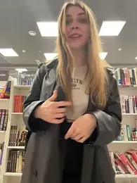 Sunny___Bunny — Stripchat recorded stream screenshot (09 Feb 2026)