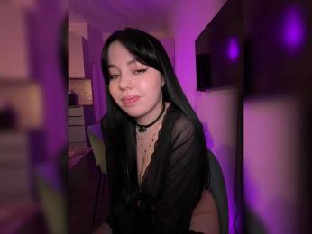 Businka13 — Bongacams recorded stream image, 09.02.2026 17:50