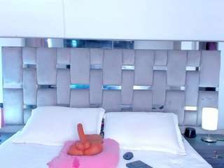 cammiila — Camsoda recorded stream screenshot (09 Feb 2026)