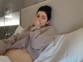 milla_bella — Chaturbate recorded stream image, 09.02.2026 20:40