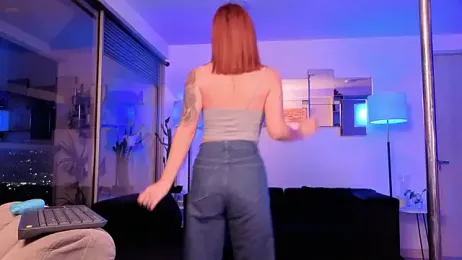 mandi4pole_ — Stripchat recorded stream screenshot (10 Feb 2026)