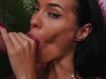 katyerave — Bongacams recorded stream screenshot (10 Feb 2026)