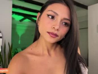 sweet_littleee — Chaturbate recorded stream screenshot (05 Mar 2025)