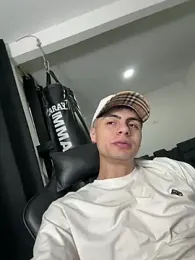 Stiven_CL — Stripchat recorded stream screenshot (11 Feb 2026)