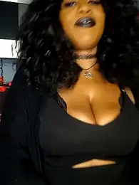 AmazonianMistress — Stripchat recorded stream image, 11.02.2026 22:30