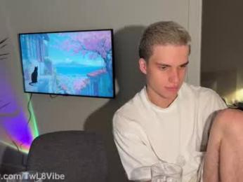 twl8vibe — Chaturbate recorded stream screenshot (12 Feb 2026)