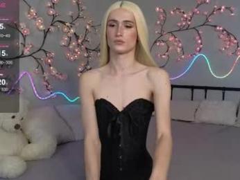 kris_mon — Chaturbate recorded stream screenshot (13 Feb 2026)