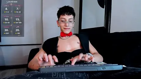 Tiam_muller — Stripchat recorded stream screenshot (13 Feb 2026)