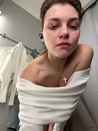 ValenciaShock — Stripchat recorded stream image, 14.02.2026 06:30