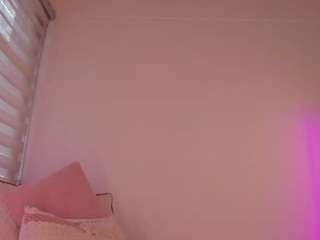 nicoleriveraa — Camsoda recorded stream image, 14.02.2026 16:20