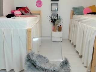 18perfecttits — Camsoda recorded stream image, 05.03.2025 11:50