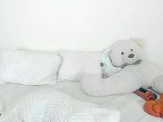 victoriaglam — Camsoda recorded stream screenshot (15 Feb 2026)